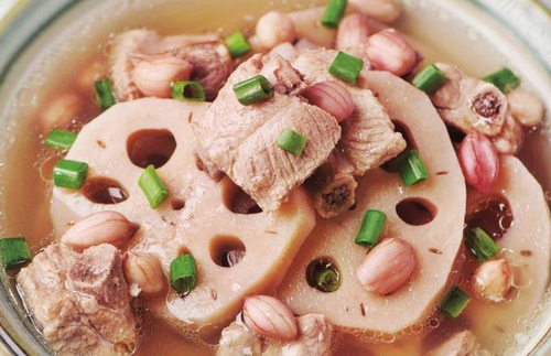 秋季养生食谱之花生莲藕汤