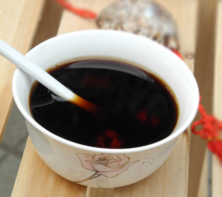 痛经喝红糖水能缓解疼痛吗 红糖水真的是痛经良药吗? 痛经喝红糖水能缓解疼痛吗 红糖水真的是痛经良药吗?