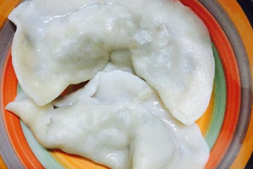 还在为宝宝的食谱发愁吗？“菠菜鲜肉饺”做法简单美味，快试试吧 菠菜猪肉饺子馅怎么做好吃窍门